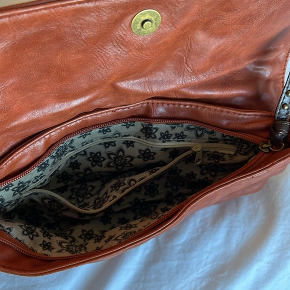 NWOT. SHIRALEAH desert brown clutch - Picture 4 of 6